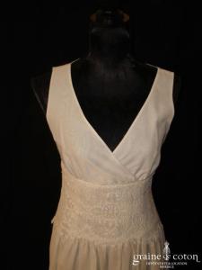 Épisode - Robe courte en soie et coton ivoire avec ceinture de dentelle