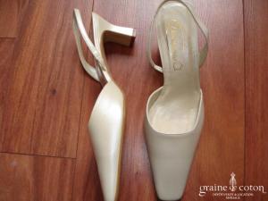 Doriani - Escarpins (chaussures) en cuir ivoire