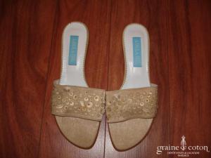 Adela Gil - Mules (chaussures) en satin beige moiré