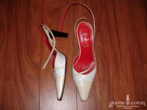 123 - Escarpins (chaussures) beiges et blancs en cuir