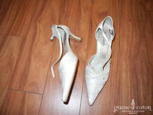 Carla Selvone - Escarpins (chaussures) en tissu plissé ivoire