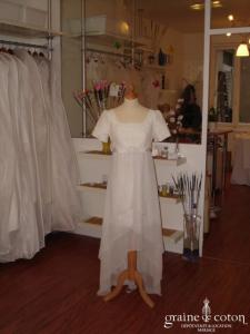 Fontaine - Robe courte blanche dentelle et voile