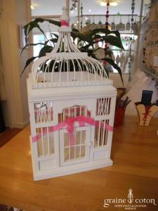 Cage à oiseaux en bois blanc pour urne des mariés