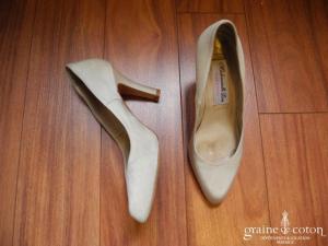 Mademoiselle Rose - Escarpins (chaussures) en satin ivoire