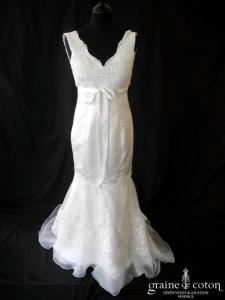 Création - Robe sirène blanche en organza et dentelle (bretelles décolleté V dos nu)