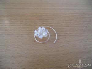 Bianco Evento - Lot de 6 curly fleur en perle ivoire et verre (M8)