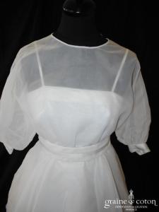 Aurore - Robe vintage en organza blanc (manches fluide bretelles)