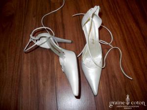 Empire du mariage - Escarpins (chaussures) à lanières ivoire nacré