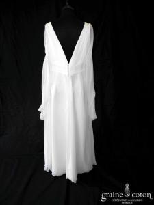White One - Robe en mousseline fluide (empire drapé bretelles décolleté V manches)