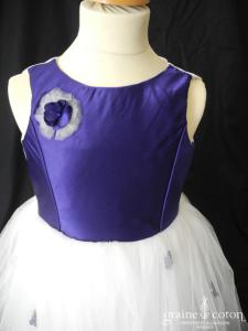 Robe de demoiselle d'honneur en tulle blanc et satin violet