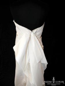 Lanvin collection Blanche - Robe bustier droite en taffetas de soie ivoire drapé