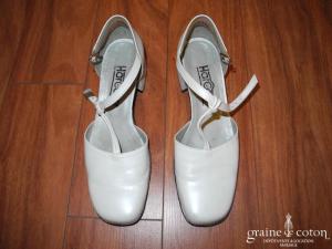 Harcourt - Escarpins (chaussures) en cuir blanc