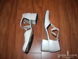Harcourt - Escarpins (chaussures) en cuir blanc