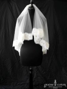 Bianco Evento - Voile mi long soft tulle ivoire bordé de dentelle de Calais (S175 avec rabat)