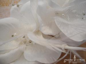 Bianco Evento - Bibi / coiffe / voilette fleurs en tissu sisal et strass (9483)