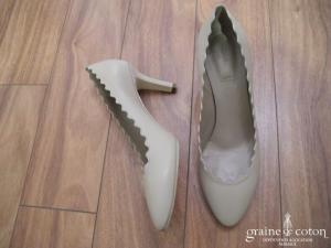 Chloé - Escarpins (chaussures) en cuir beige