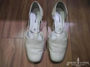 Ted Lapidus - Escarpins (chaussures) en cuir ivoire