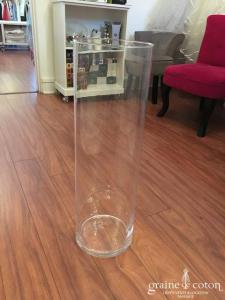 Vase haut droit en verre transparent