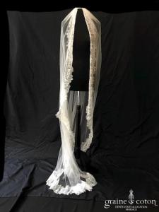 Bianco Evento - Voile long de 2 mètres soft tulle ivoire bordé de fine dentelle espagnole