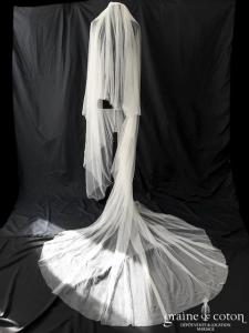 Pronovias - Voile long de 2,50 mètres en tulle souple ivoire bords bruts