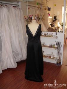 X Scape - Longue robe de soirée noire (non stocké en boutique, essayage sur demande)