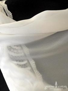 Rembo Styling - Étole arrondie en mousseline ivoire clair