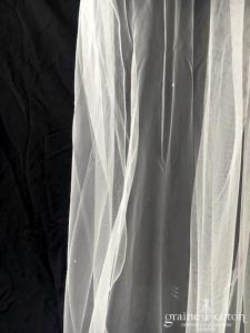 Bianco Evento - Voile simple long de 2 mètres en soft tulle ivoire surjeté avec strass Swarovski (S222 sans rabat)