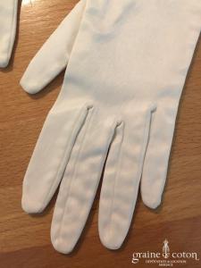 Les gants Christian Dior - Gants mi longs en soie ivoire