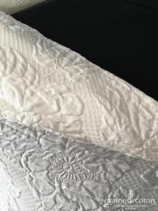 Dior - Châle étole en soie ivoire clair à franges