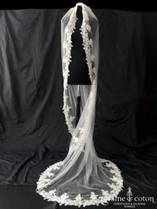 Bianco Evento - Voile simple long de 220 cm en soft tulle ivoire bordé d'une dentelle guipure (S202 sans rabat)