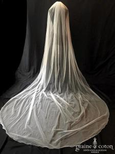 Pronovias - Voile long de 3 mètres en tulle ivoire bords surjetés (sans rabat)