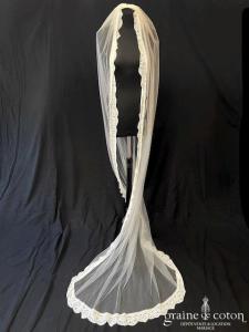 Lorafolk - Voile long de 2,50 mètres en tulle ivoire bordé de dentelle (sans rabat)