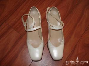 Suzanne Ermann - Escarpins (chaussures) ivoires
