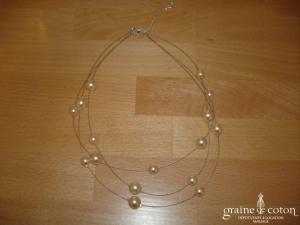 Au fil perlé - Collier 3 rangs avec perles ivoire 10 et 12 mm