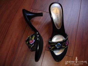 Nine West - Mules (chaussures) noires brodées de fleurs colorées