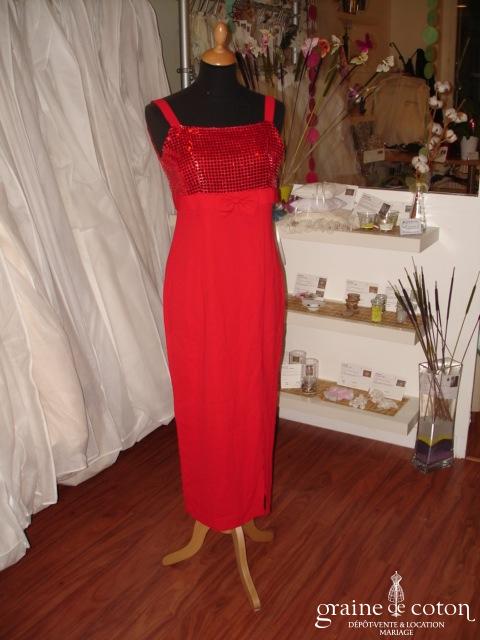 Robe de soirée taille empire mi longue rouge pailletée (non stocké en boutique, essayage sur demande)