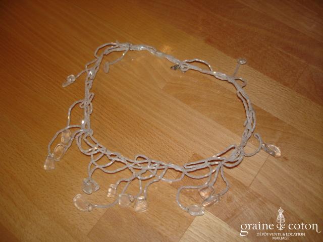 Pronuptia - Tour de cou (collier) en perles ivoires et pierres transparentes sur fil câblé