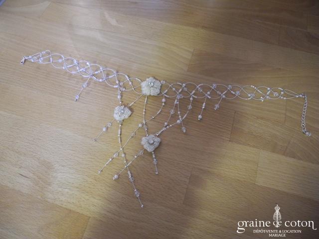 Pronuptia - Tour de cou (collier) fleur tressé de fil câblé et perles