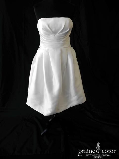 Robe courte boule en mikado blanc drapé