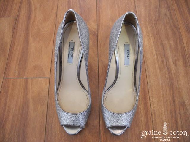 Prada - Escarpins (chaussures) en paillettes argentées