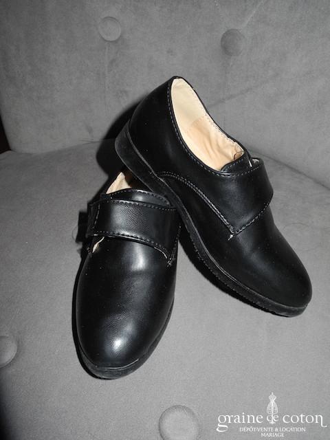 Chaussures noires petit garçon