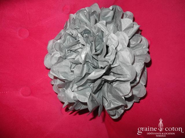 Fleur grise à déplier en papier façon pompom