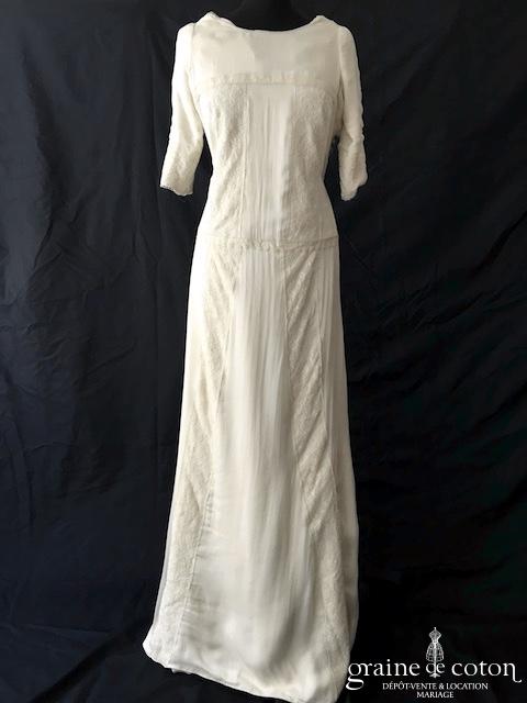 Delphine Manivet - Robe en mousseline et dentelle de coton ivoire (manches bretelles droite fourreau taille basse)