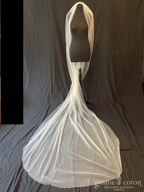 Bianco Evento - Voile long de 3 mètres en soft tulle bords bruts (S261 fluide sans rabat)