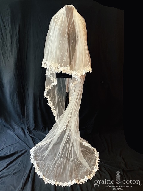 Bianco Evento - Voile double long de 220 cm en soft tulle ivoire bordé d'une dentelle guipure (S455 avec rabat)
