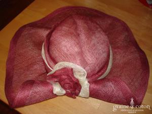 Chapotis - Chapeau rouge et ivoire