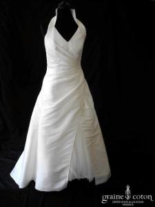 Eglantine Création - Robe en taffetas ivoire drapé avec tour de cou