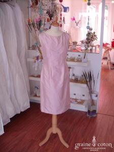 Création - Robe courte en soie sauvage rose